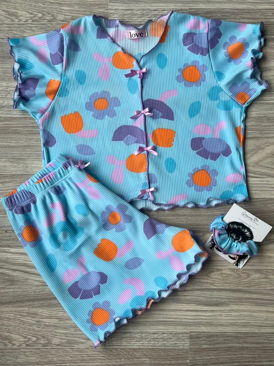SHORT MANGA AZUL FLORES