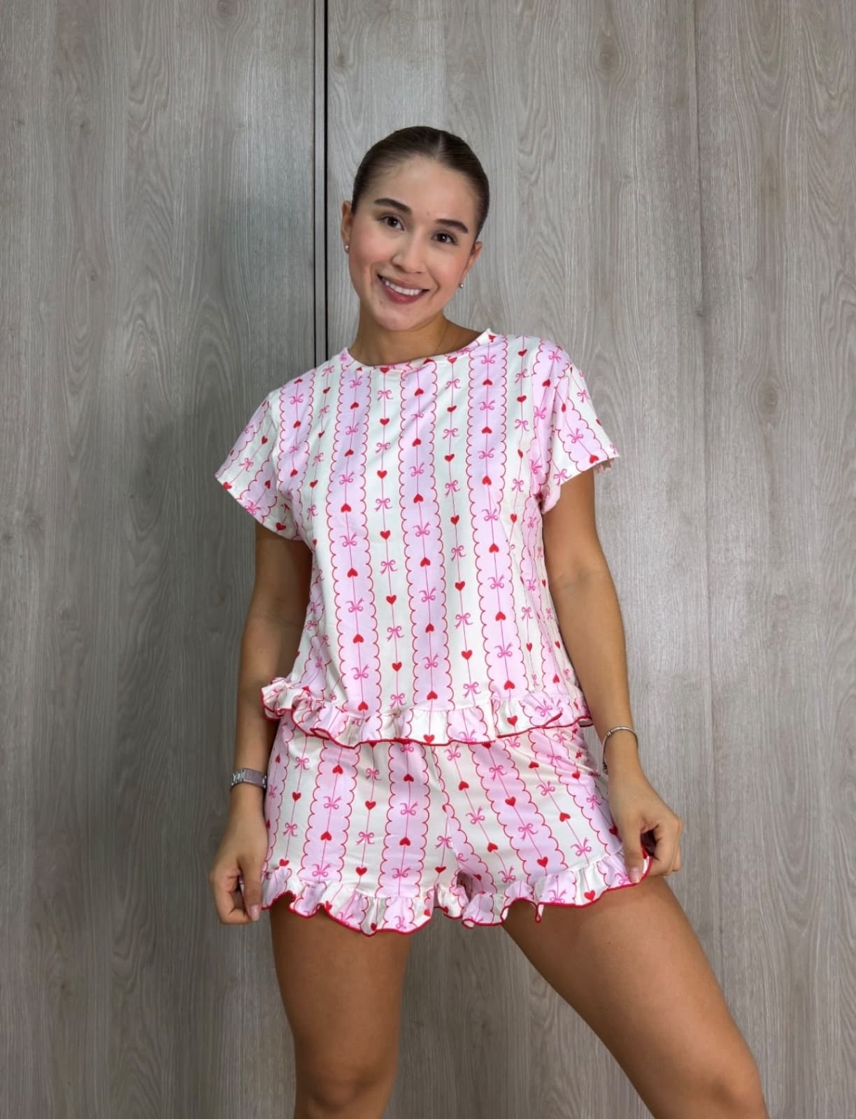 SHORT BOLERO Y CAMISA LARGA MOÑOS Y CORAZONES
