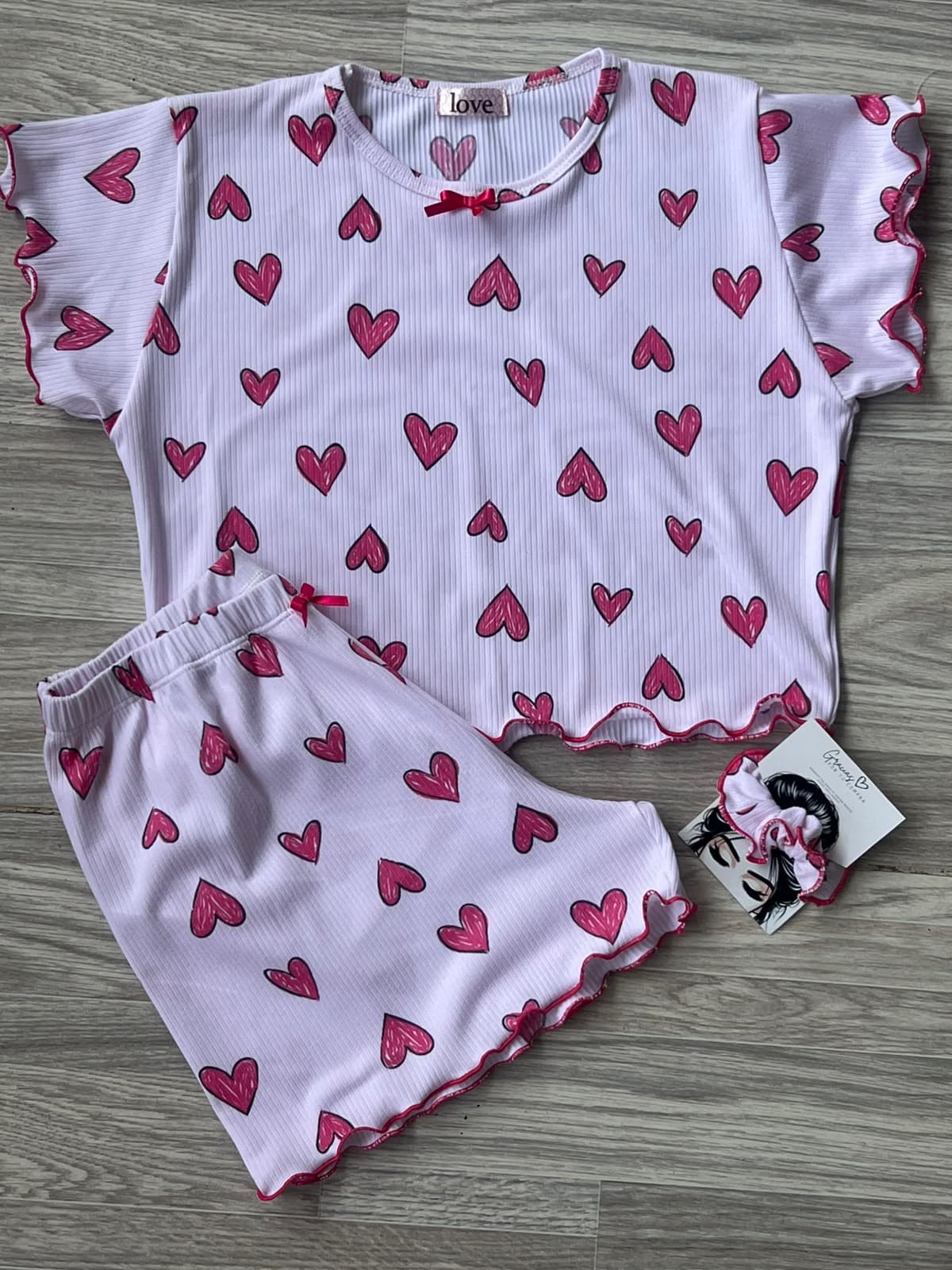 SHORT MANGA CUELLO REDONDO CORAZONES