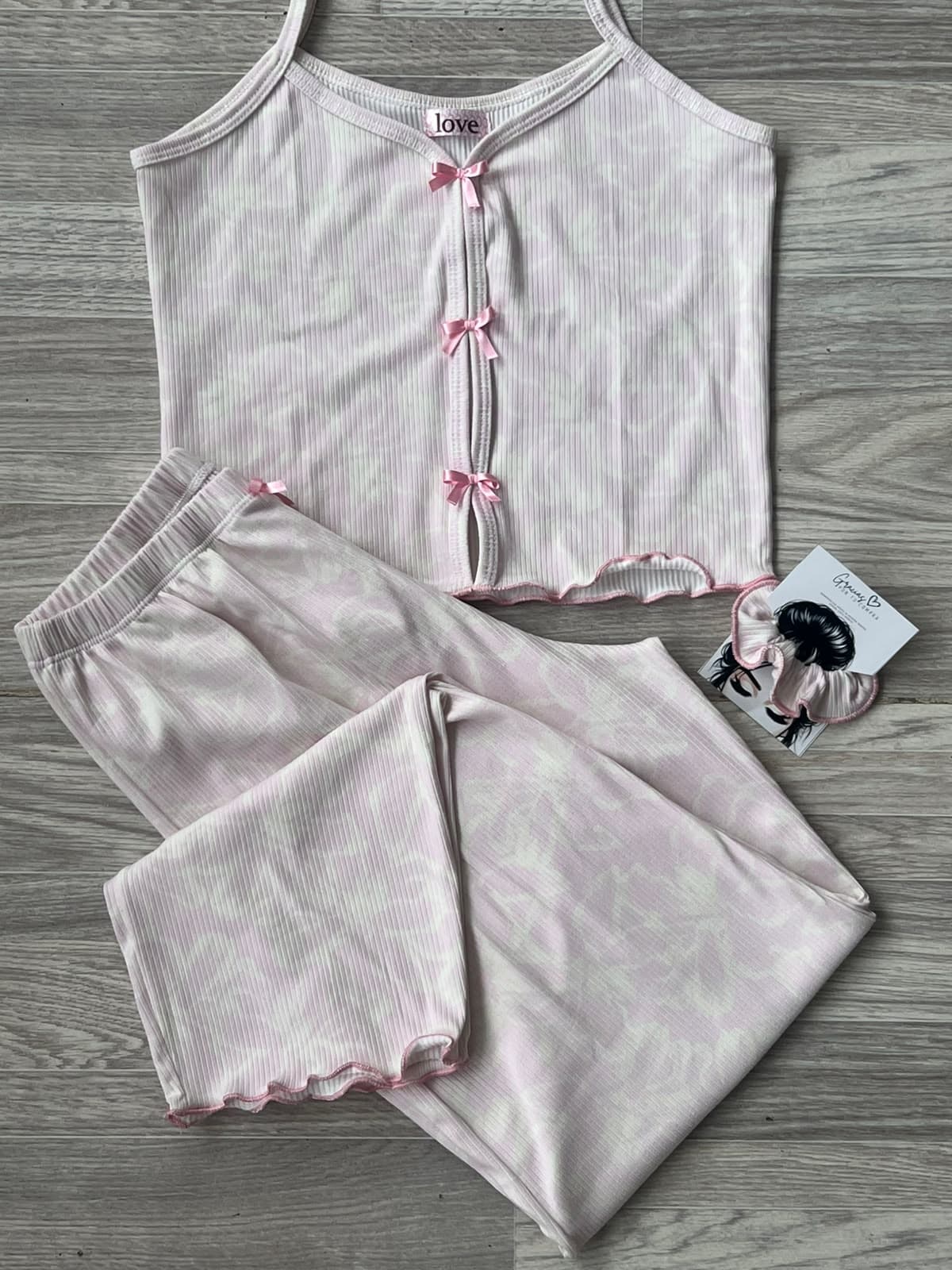 SHORT TIRA ROSA PANTALÓN